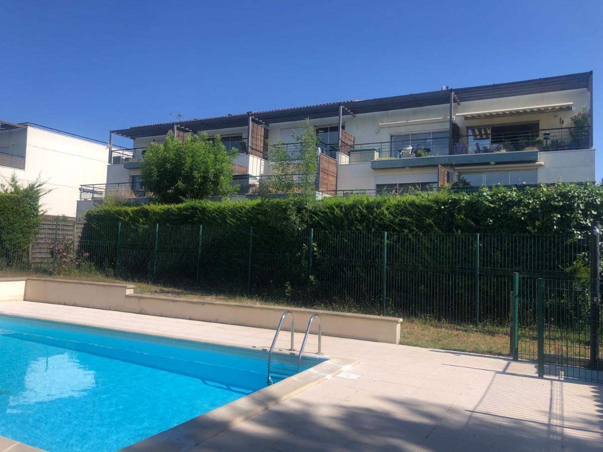 T2 Avec Piscine Et Terrasse Dans Arboree *